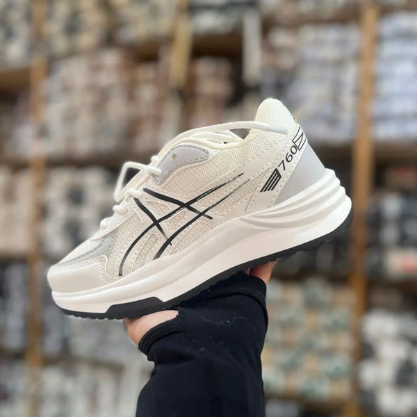 Zapatilla 760 Blanco Lineas Negras