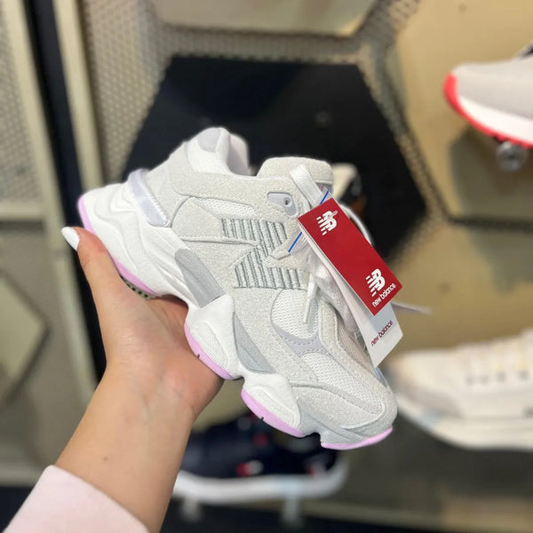 Zapatilla New Balance Blanco Gris y Rosa