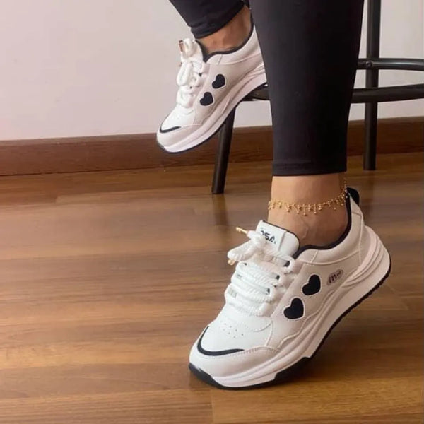 Zapatilla Dsa Blanco y Negro Corazon
