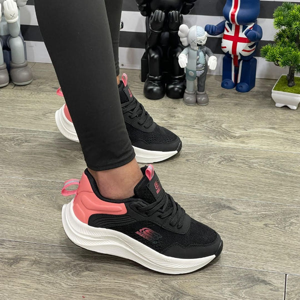 Zapatilla Deportivas Skechers Negro-Salmon