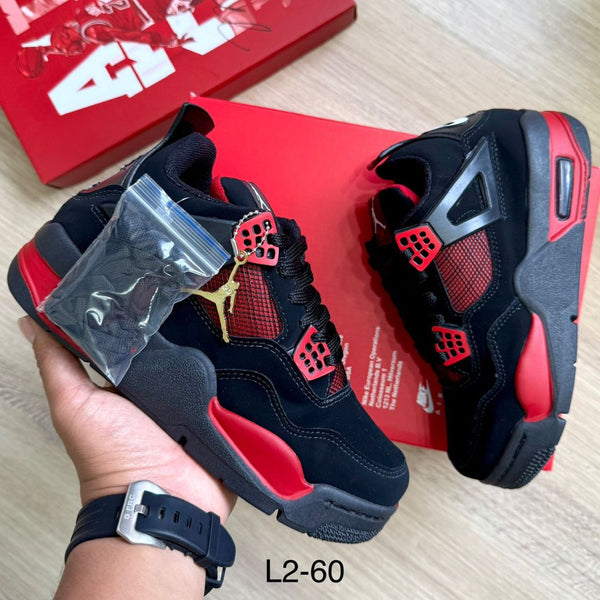 Zapatilla Unisex Jordan Retro Negro y Rojo