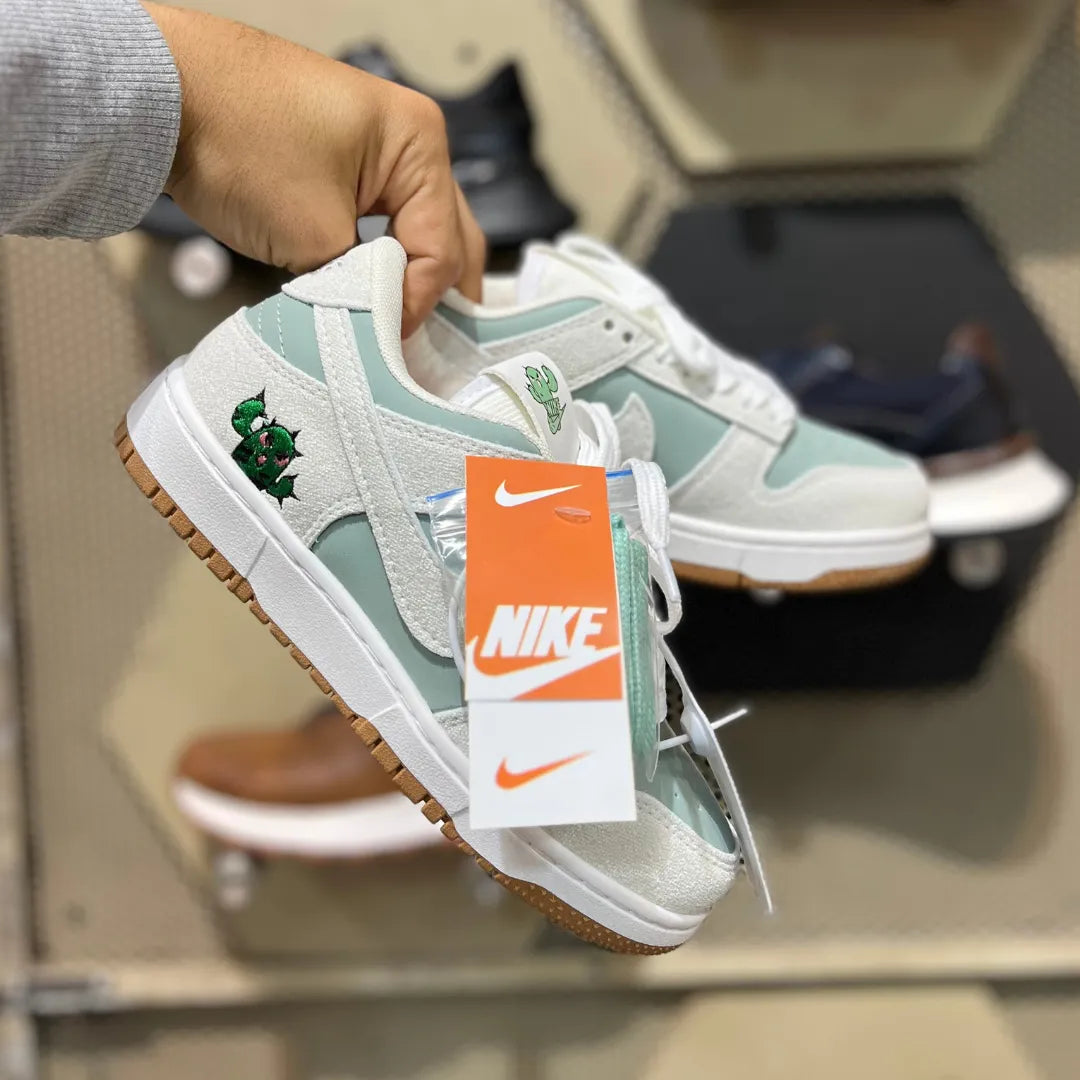 Zapatilla Nike Gris y Verde