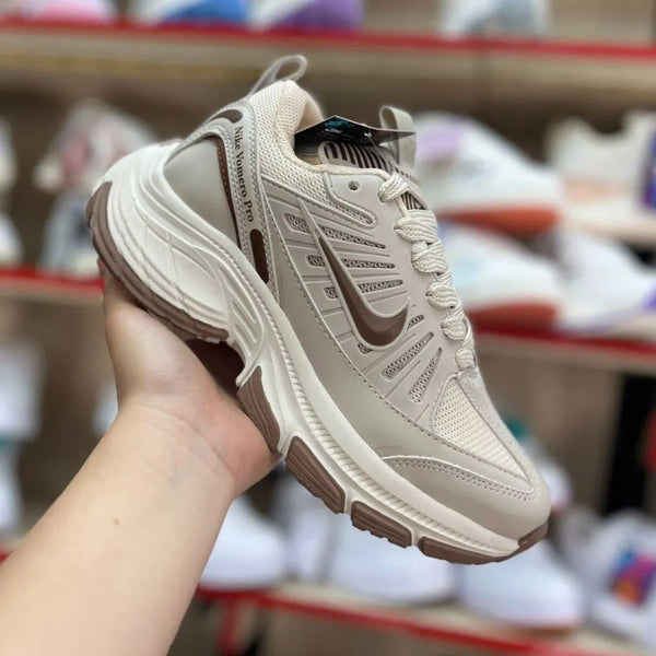 Zapatilla Nike Vomero Pro Cafe