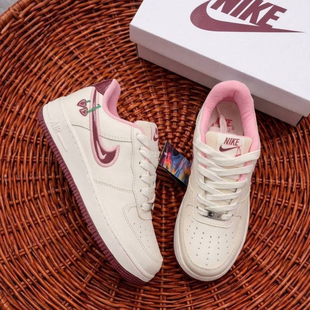 Zapatilla Nike Force One Blanco y Rosa