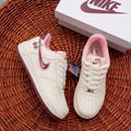 Zapatilla Nike Force One Blanco y Rosa