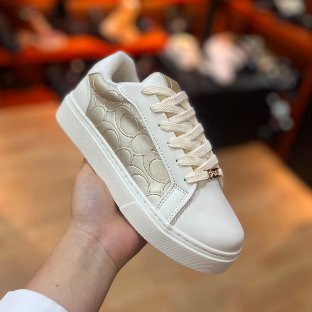 Zapatilla Plana Dama Dorada y Beige