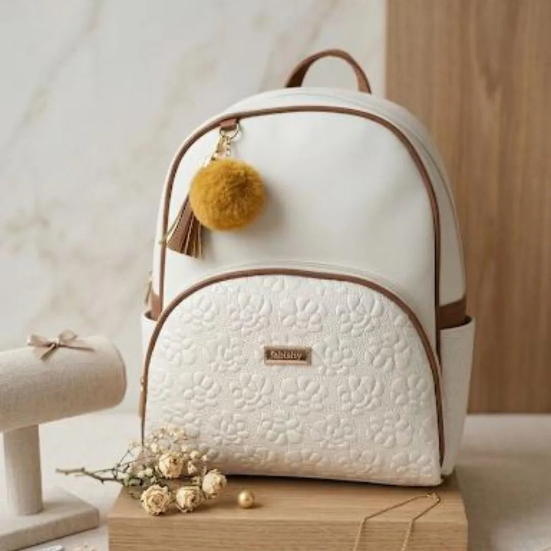 Morral Casual Dama Pompon Hueso y Cafe