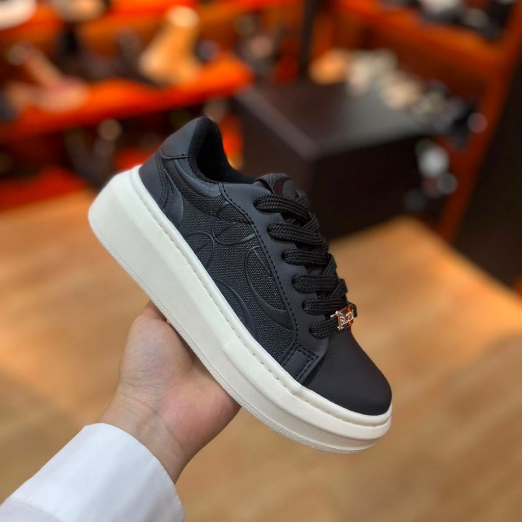 Zapatilla Plana Dama Negro y Beige