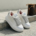 Zapatilla Plana Plataforma Blanca Azul y Gris