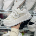 Zapatilla Plataforma Blanco Beige y Plata Corazon
