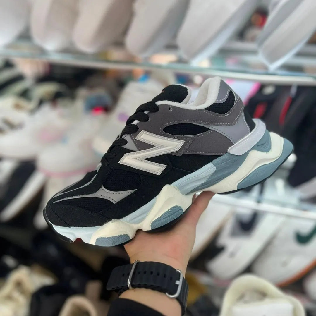 Zapatilla New Balance Negro Gris y Azul