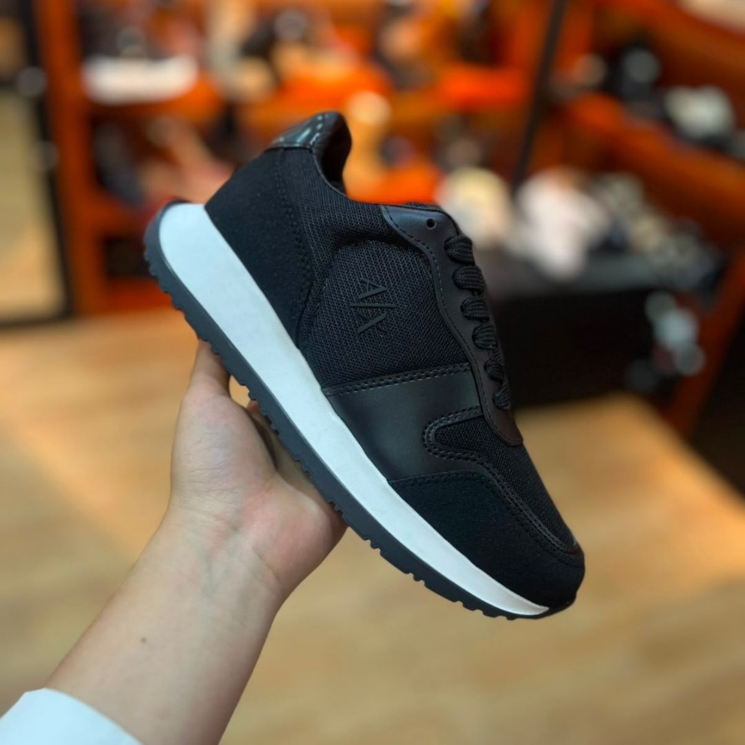 Tenis A/X Negro y Blanco