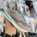 Zapatilla Reebok Gris Rosa y Blanco
