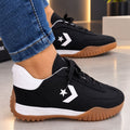 Zapatilla Converse Negro y Blanco Camel