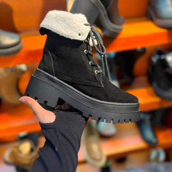 Botin Negro Pelusa Suela Negra
