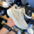 Zapatilla Puma Beige Dorado y Blanco