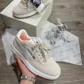 Zapatilla Unisex Reebok Beige