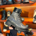 Botin Gris y Negro con Cordones