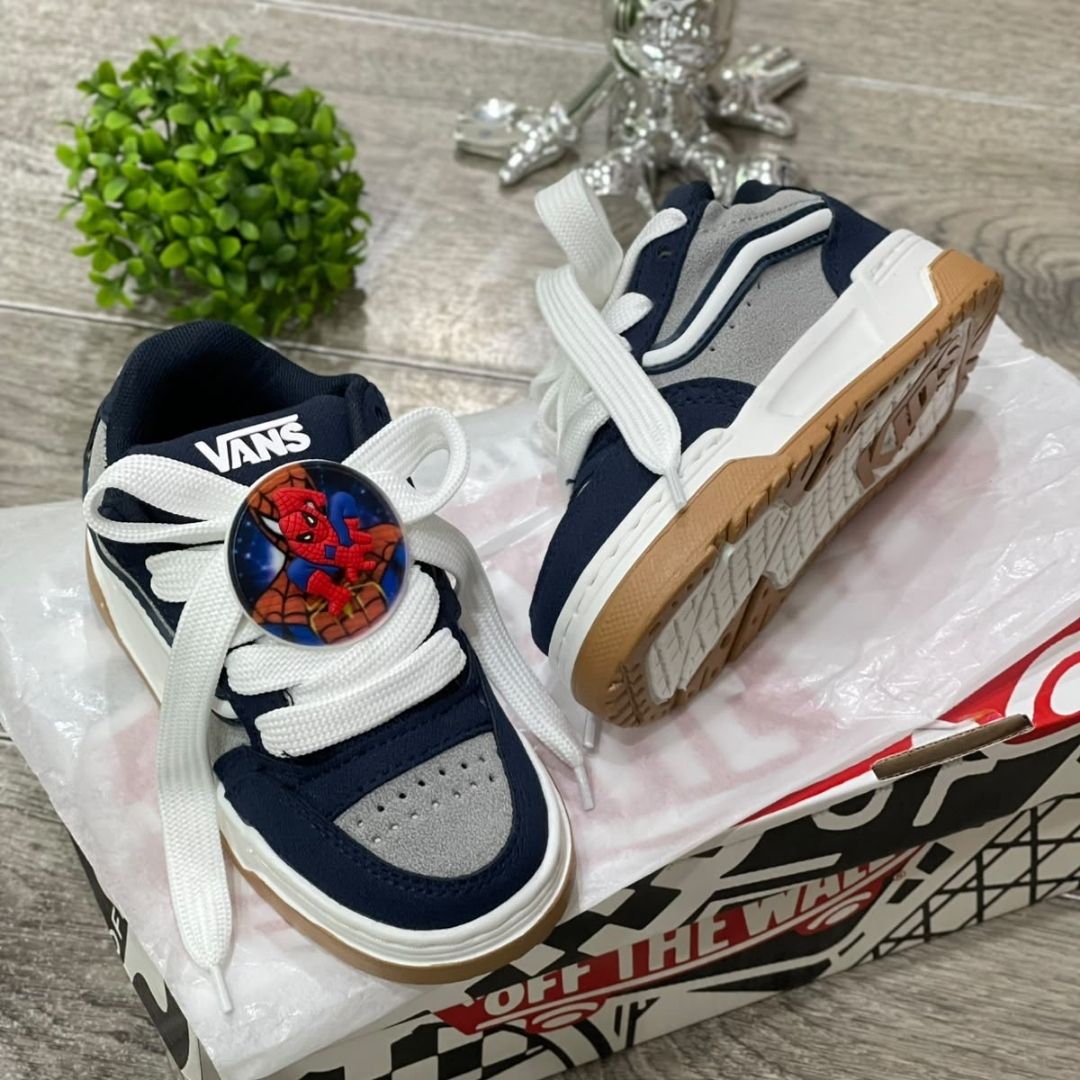 Zapatilla Niños Vans Gris y Azul Spiderman