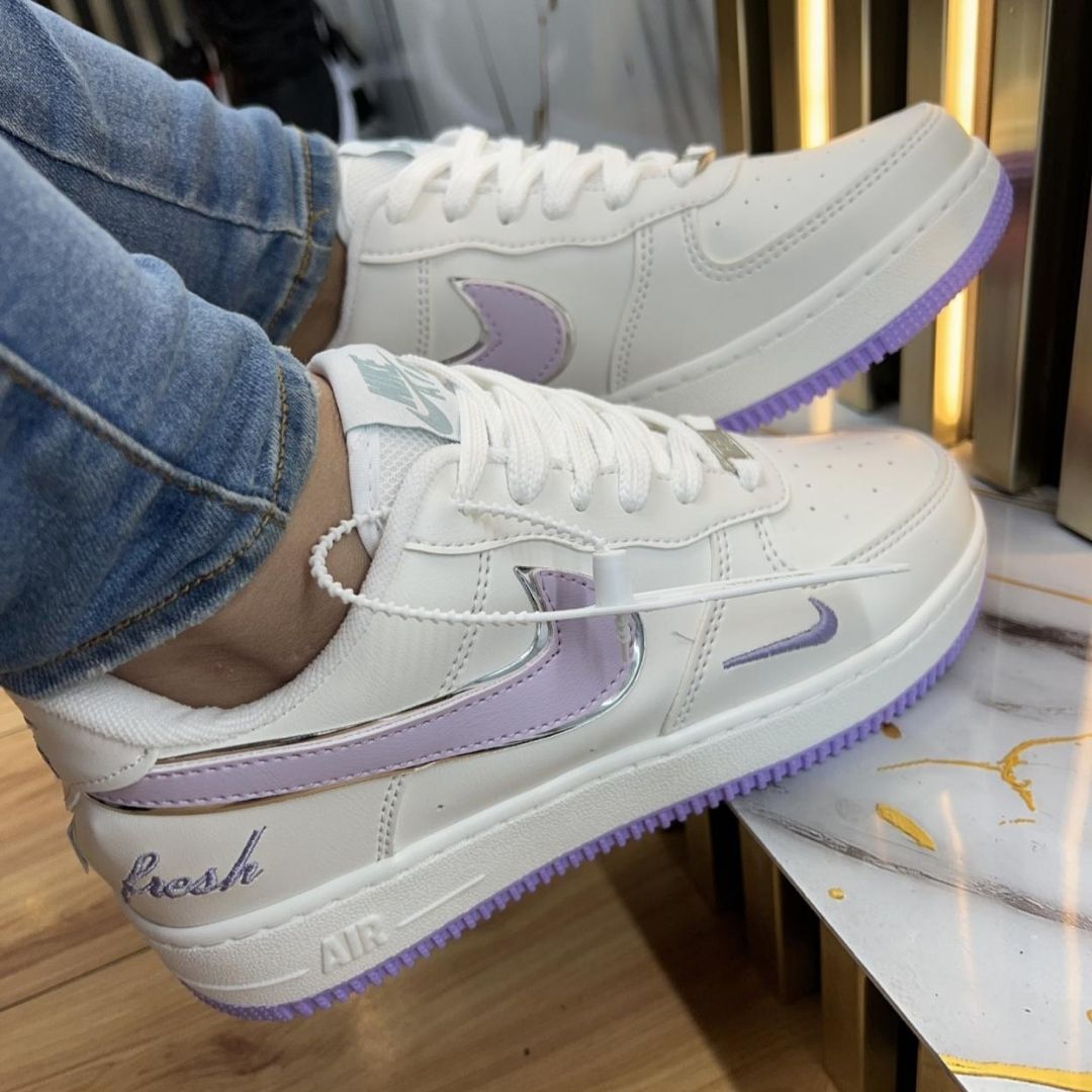 Zapatilla Nike Force One Blanco y Morado
