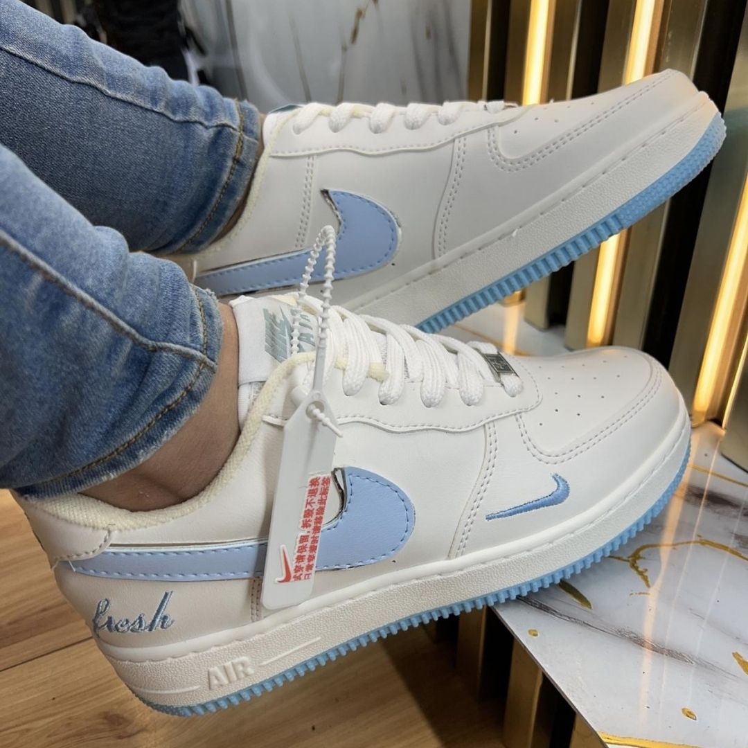 Zapatilla Nike Force One Blanco y Azul