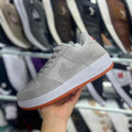 Zapatilla Nike Force Gris y Naranja