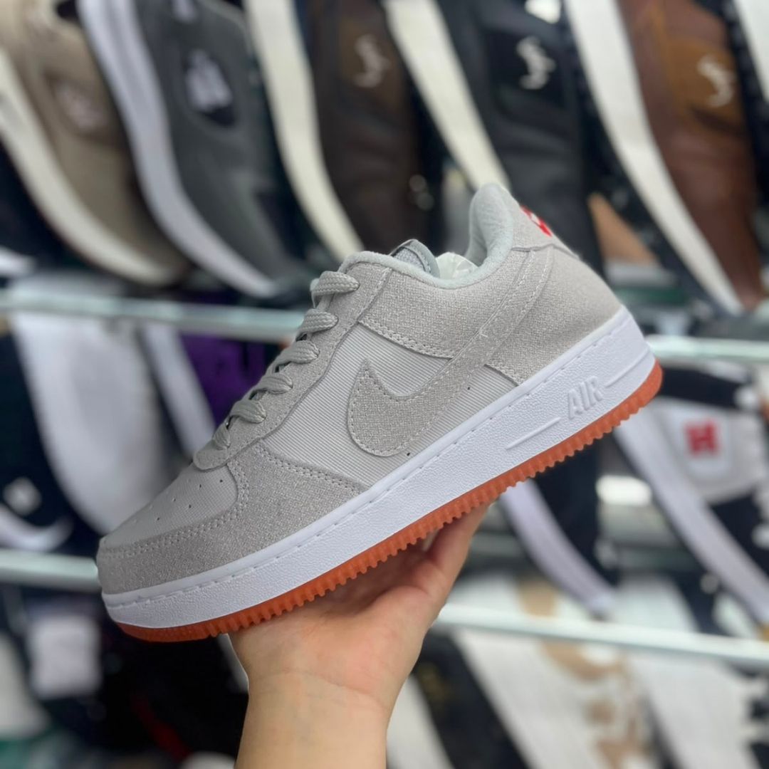 Zapatilla Nike Force Gris y Naranja