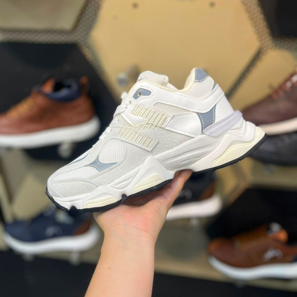 Zapatilla New Balance Blanco y Gris