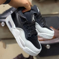 Tenis Jordan RM Negro Gris y Blanco
