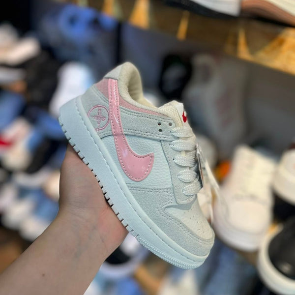 Tenis Niñas Nike Blanco y Rosa