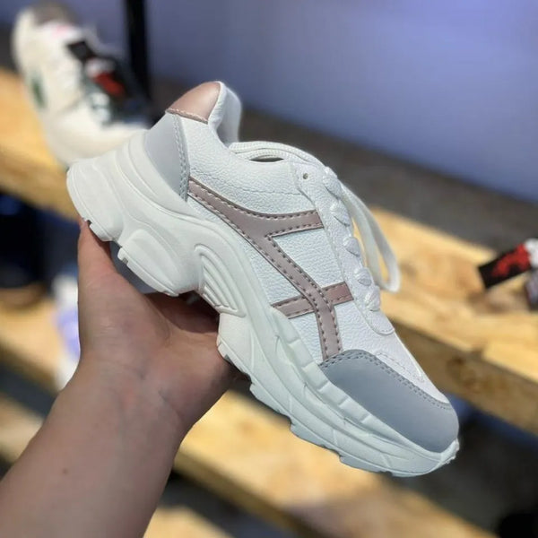 Zapatilla Blanca Gris y Rosa Tractor