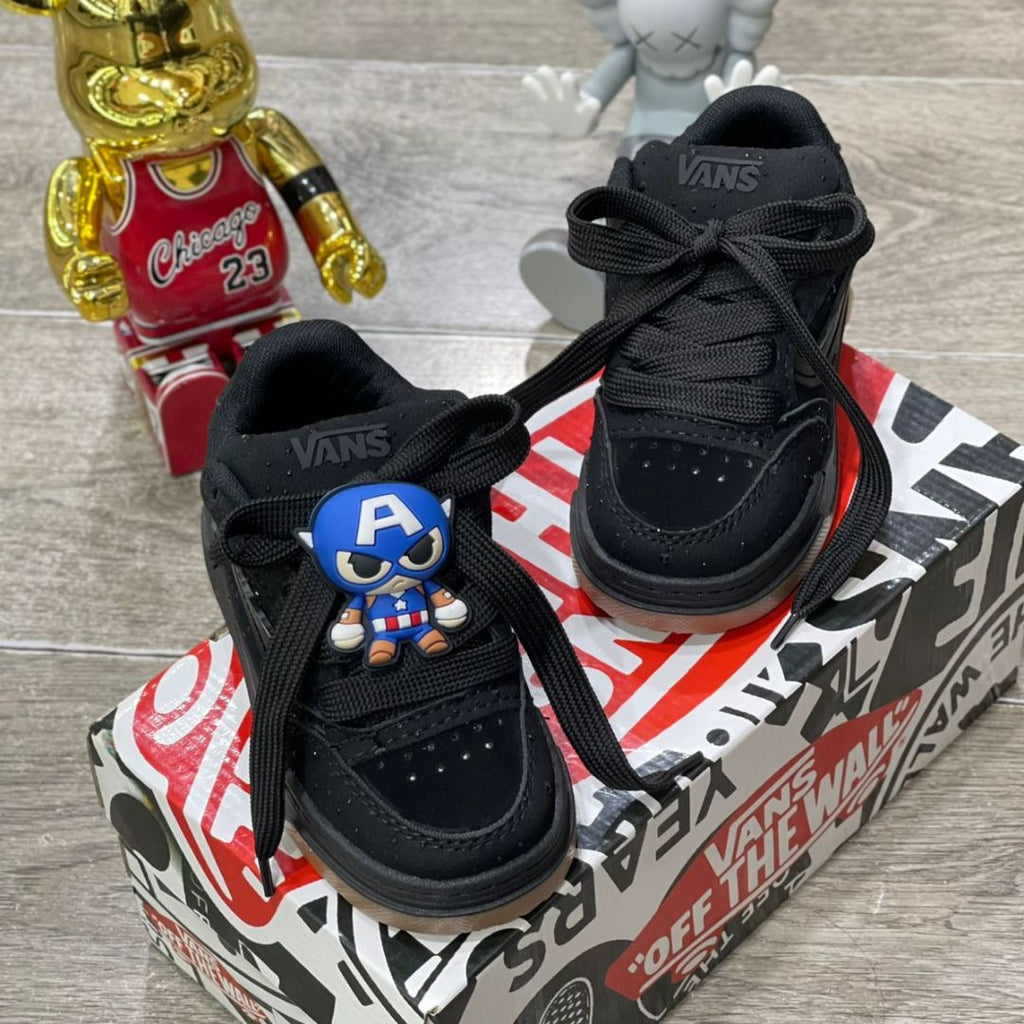 Tenis Vans para niñ@ Negro Capitan America Suela Cafe