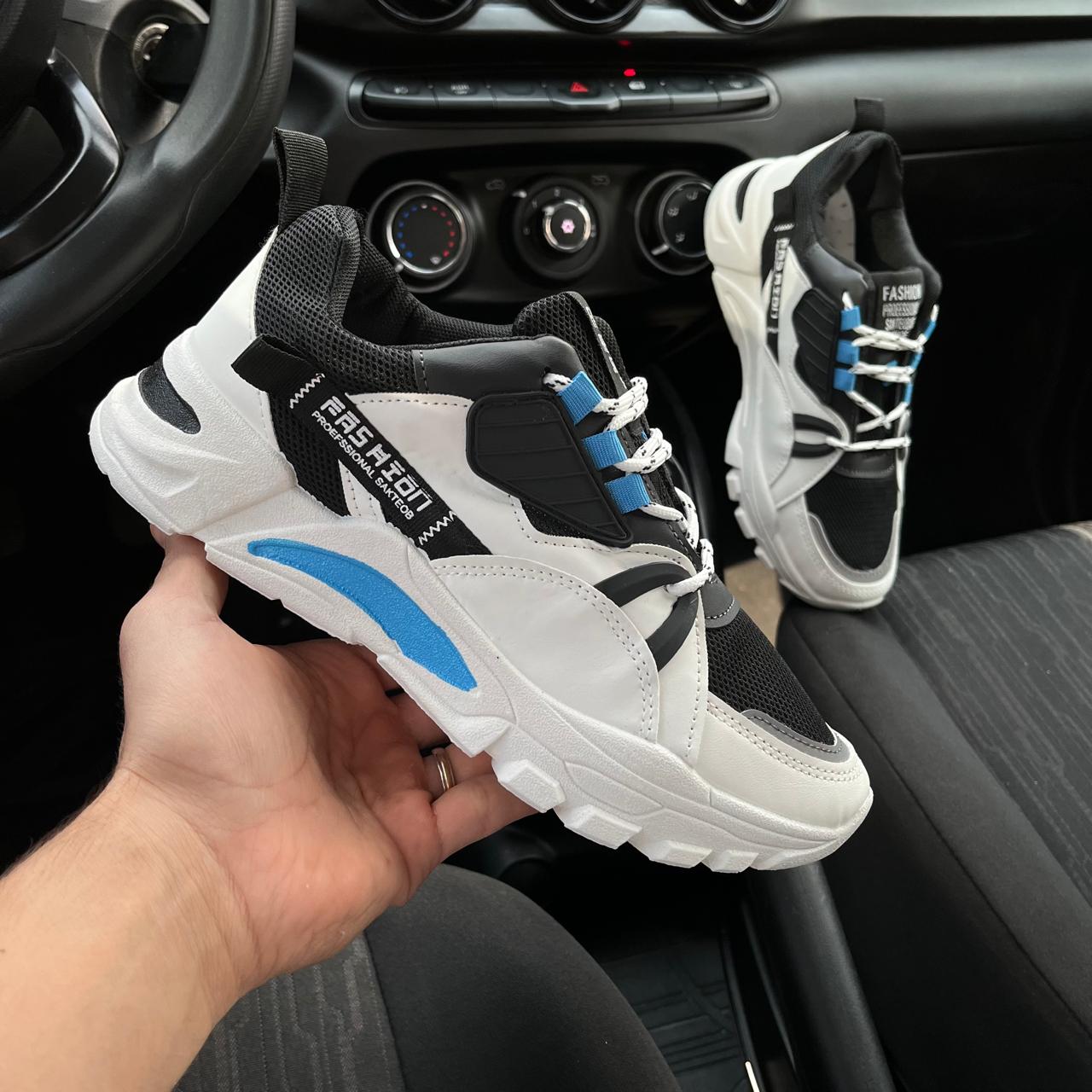 Zapatilla Importada Negra y Azul  shangai