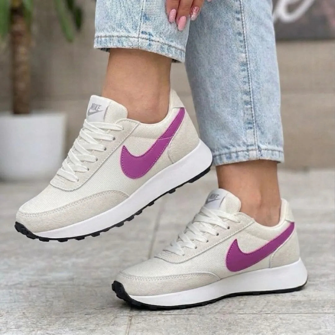 Zapatilla Nike Gris y Fucsia