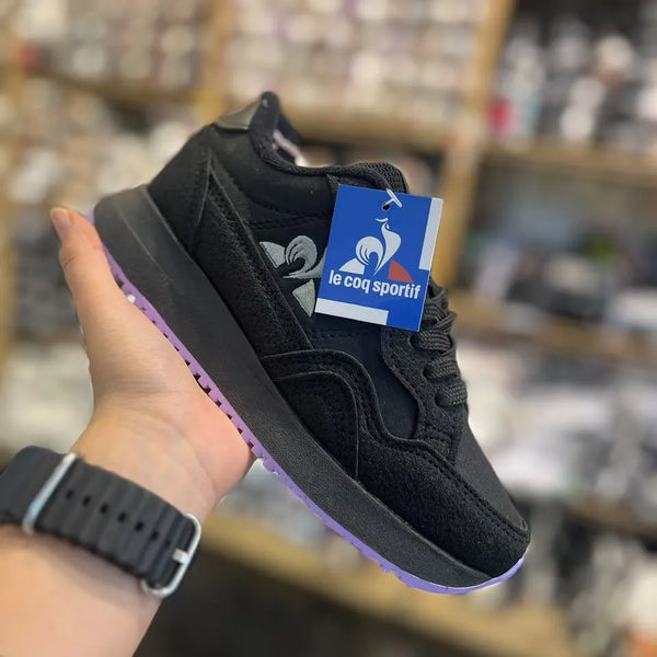 Zapatilla Le Coq Sportif Suela Negra y Morada