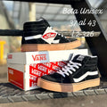 Teni-Bota Unisex Vans Negra y Blanca Suela Cafe