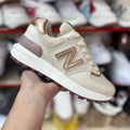Zapatilla New Balance Marfil Rosa Perlado