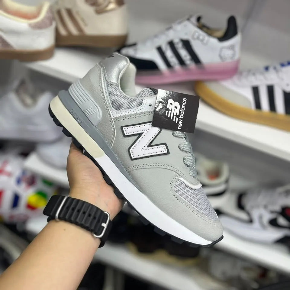Zapatilla New Balance Tonos Grises Casual Sport