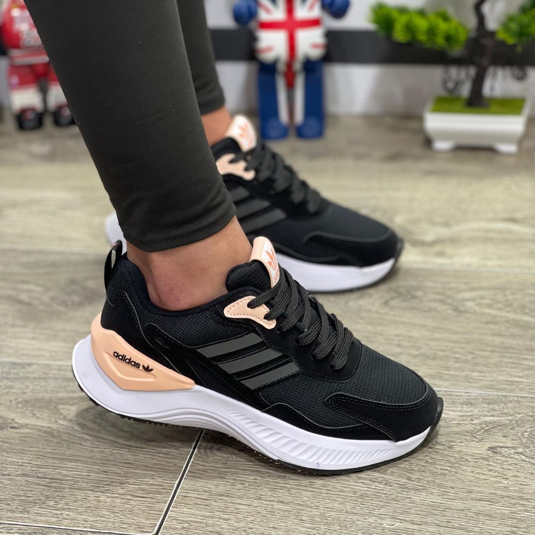 Zapatilla Adidas Multicolor Negro Shark