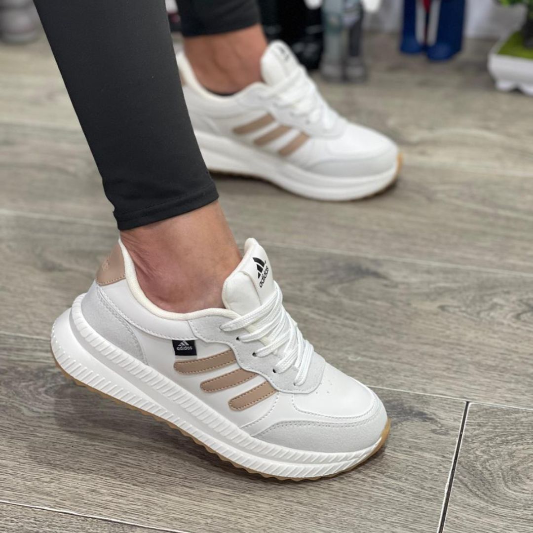 Zapatilla Adidas Greige