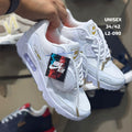 Zapatilla Unisex Nike Air Max Blanco y Detalles Dorados
