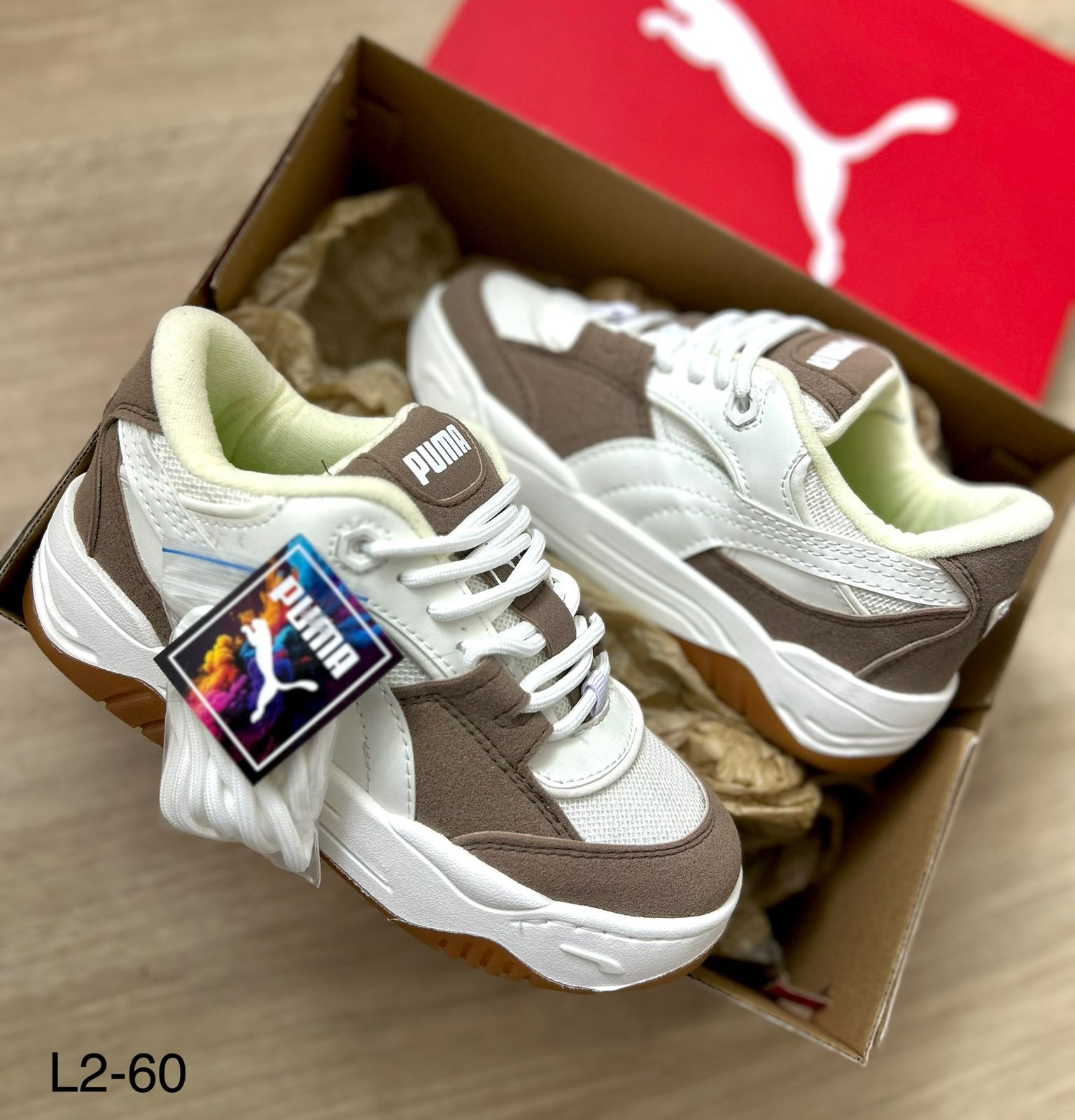 Zapatilla Puma Unisex Blanco y Cafe