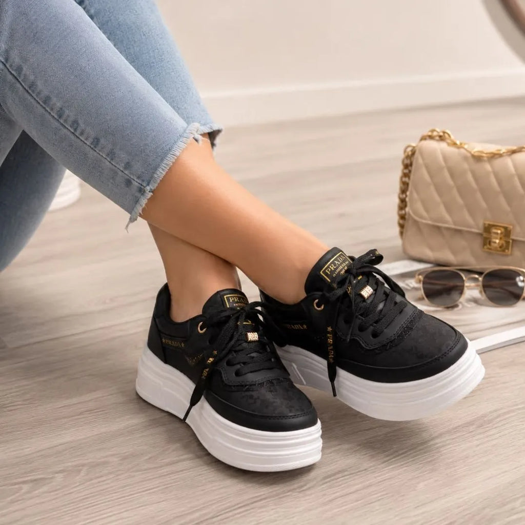 Zapatilla Prada Plataforma Negro Texturizado