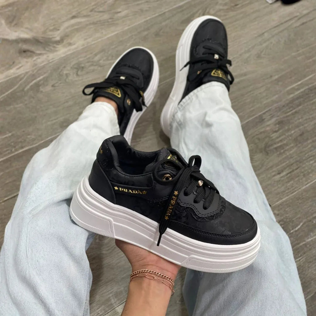 Zapatilla Prada Plataforma Negro Texturizado