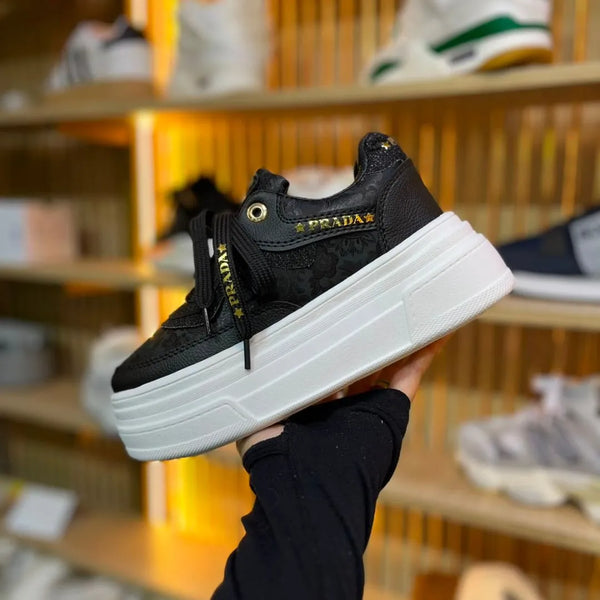 Zapatilla Prada Plataforma Negro Texturizado