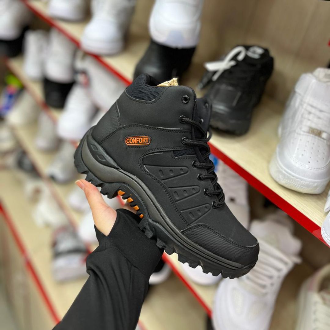Bota Confort Negra